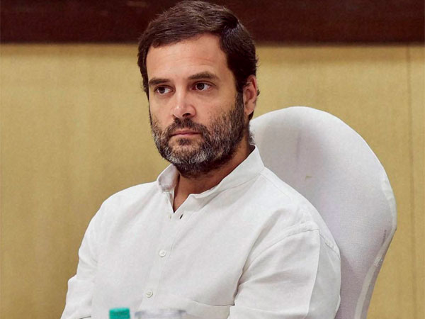 রাহুলের বিরুদ্ধে নির্বাচনী আচরণবিধি ভঙ্গের অভিযোগে নালিশ কমিশনে রাহুলের বিরুদ্ধে নির্বাচনী আচরণবিধি ভঙ্গের অভিযোগে নালিশ কমিশনে