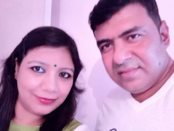 মুকুল ঘনিষ্ঠ নেতার বিরুদ্ধে সহবাসের অভিযোগে ধরনা তরুণীর মুকুল ঘনিষ্ঠ নেতার বিরুদ্ধে সহবাসের অভিযোগে ধরনা তরুণীর