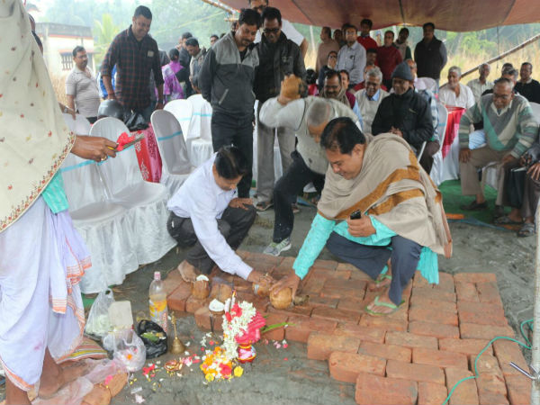 রাজপুর-সোনারপুরে ভবঘুরেদের জন্য রাত্রিকালীন আবাসের শিলান্যাস রাজপুর-সোনারপুরে ভবঘুরেদের জন্য রাত্রিকালীন আবাসের শিলান্যাস