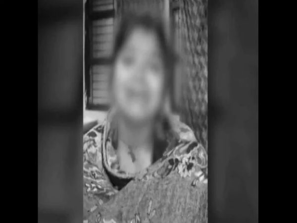 প্রতিবাদী মহিলাকে রড দিয়ে মারধরের পর নগ্ন করে হাঁটানো হল প্রতিবাদী মহিলাকে রড দিয়ে মারধরের পর নগ্ন করে হাঁটানো হল