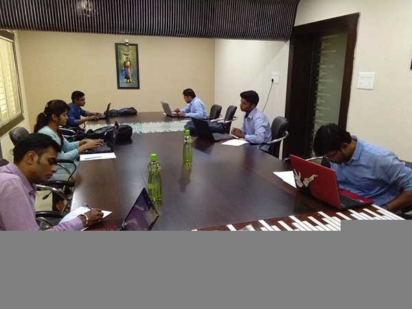 অনেকক্ষণ বসে থাকা