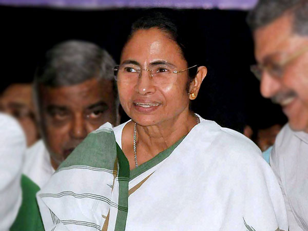 দিদির শাড়ি