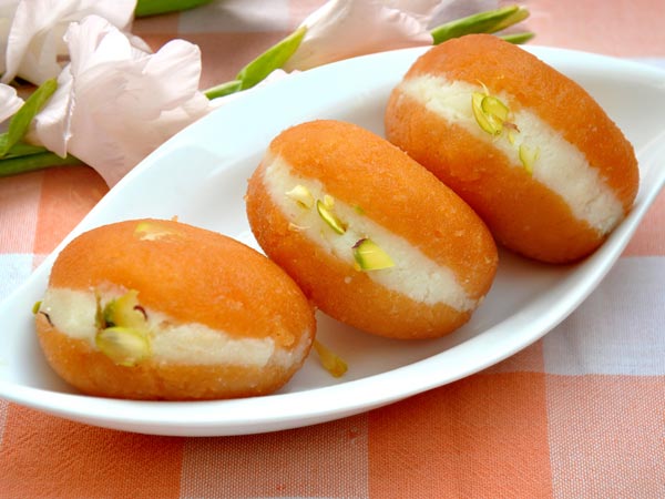 বিরিয়ানির শহরে মিষ্টি