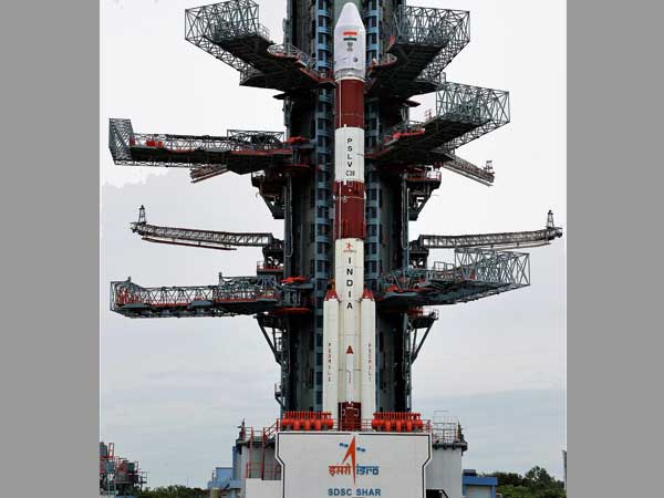 রয়েছে সঙ্গী দেশও