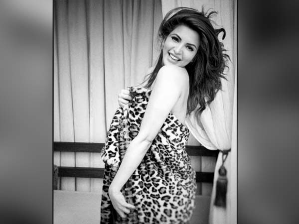 'মন' ছাড়াও আরও কয়েকটি ছবিতে অভিনয়