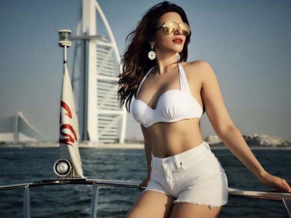 শামা এখন শুধু এগোবেন