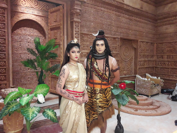 শিবের অস্বীকারে ক্ষিপ্ত মনসা, কী ভাবে পেলেন অধিকার, কালার্স বাংলায় শুরু নতুন ধারাবাহিক 'মনসা' শিবের অস্বীকারে ক্ষিপ্ত মনসা, কী ভাবে পেলেন অধিকার, কালার্স বাংলায় শুরু নতুন ধারাবাহিক 'মনসা'