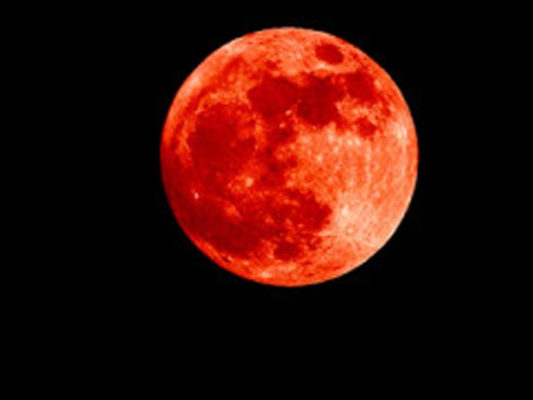 আর্যভট্টের ব্যাখ্যায় ব্লাড মুন