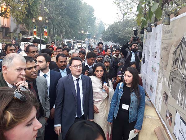 ফরাসীদের উদ্যোগে নতুন করে সাজবে চন্দননগর! বুঁজো ইন্ডিয়া দিল সেই প্রতিশ্রুতি ফরাসীদের উদ্যোগে নতুন করে সাজবে চন্দননগর! বুঁজো ইন্ডিয়া দিল সেই প্রতিশ্রুতি