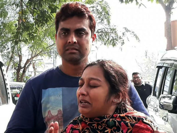 কবে শেষ হবে মৃত্যু-মিছিল, ঐত্রীর মৃত্যুতে উঠল আওয়াজ কবে শেষ হবে মৃত্যু-মিছিল, ঐত্রীর মৃত্যুতে উঠল আওয়াজ