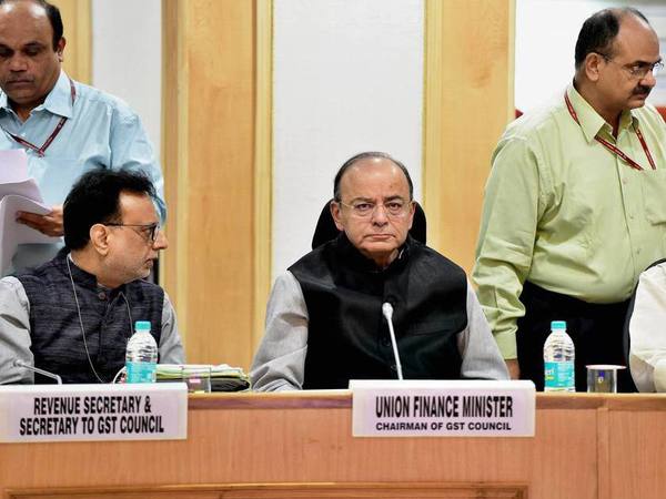 বাজেটের আগে কল্পতরু মোদী সরকার! আরও ৭০টি পণ্যে কমছে জিএসটি বাজেটের আগে কল্পতরু মোদী সরকার! আরও ৭০টি পণ্যে কমছে জিএসটি