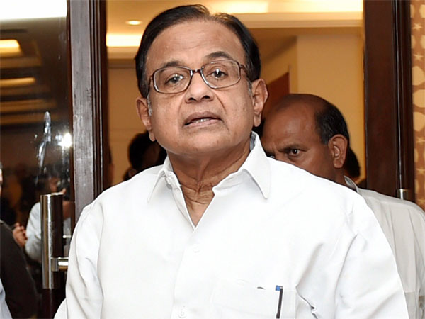 প্রতিশোধ নিচ্ছে বিজেপি, চিদাম্বরমের বাড়িতে তল্লাশিতে ক্ষোভ কংগ্রেসের প্রতিশোধ নিচ্ছে বিজেপি, চিদাম্বরমের বাড়িতে তল্লাশিতে ক্ষোভ কংগ্রেসের