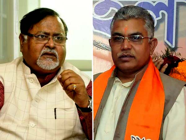 উভে গেল রাজনৈতিক বৈরীতা, বিজেপির দিলীপের পাশে হাজির তৃণমূলের পার্থ উভে গেল রাজনৈতিক বৈরীতা, বিজেপির দিলীপের পাশে হাজির তৃণমূলের পার্থ