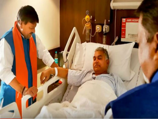 দিল্লির কাছে রাজ্য বিজেপি নেতৃত্বে পরিবর্তন চেয়ে দরবার! হাসপাতাল থেকেই বয়ান দিলীপের দিল্লির কাছে রাজ্য বিজেপি নেতৃত্বে পরিবর্তন চেয়ে দরবার! হাসপাতাল থেকেই বয়ান দিলীপের