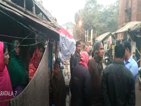 তারাতলায় দোকানদারের লালসার শিকার ভিনরাজ্যের তরুণী তারাতলায় দোকানদারের লালসার শিকার ভিনরাজ্যের তরুণী