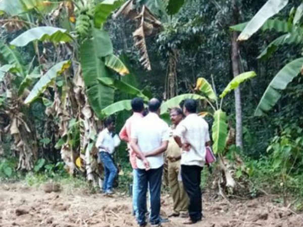 ছেলে মজা করত, সহ্য করতে না পেরে খুন করে জ্বালিয়ে দিল মা ছেলে মজা করত, সহ্য করতে না পেরে খুন করে জ্বালিয়ে দিল মা