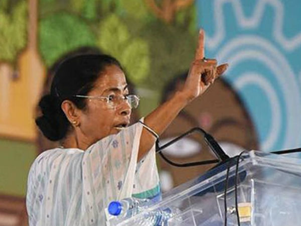 পঞ্চায়েতের আগে বার্তা মমতার, রাজ্য তথা দেশ গঠনে কাজ ভাগ করে দিলেন নেতাদের পঞ্চায়েতের আগে বার্তা মমতার, রাজ্য তথা দেশ গঠনে কাজ ভাগ করে দিলেন নেতাদের