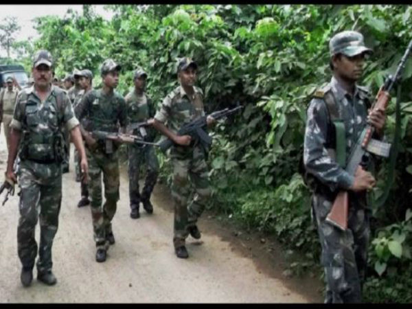 ঝাড়খণ্ডের হাজারিবাগে নিরাপত্তা বাহিনীর সঙ্গে সংঘর্ষ, মৃত্যু ২ মাওবাদীর ঝাড়খণ্ডের হাজারিবাগে নিরাপত্তা বাহিনীর সঙ্গে সংঘর্ষ, মৃত্যু ২ মাওবাদীর