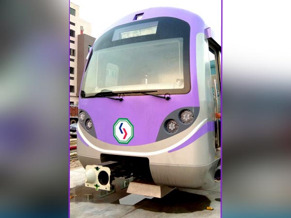 আধুনিকতার ছোঁয়ায় কলকাতায় ট্রায়াল রান ইস্ট-ওয়েস্ট মেট্রো আধুনিকতার ছোঁয়ায় কলকাতায় ট্রায়াল রান ইস্ট-ওয়েস্ট মেট্রো