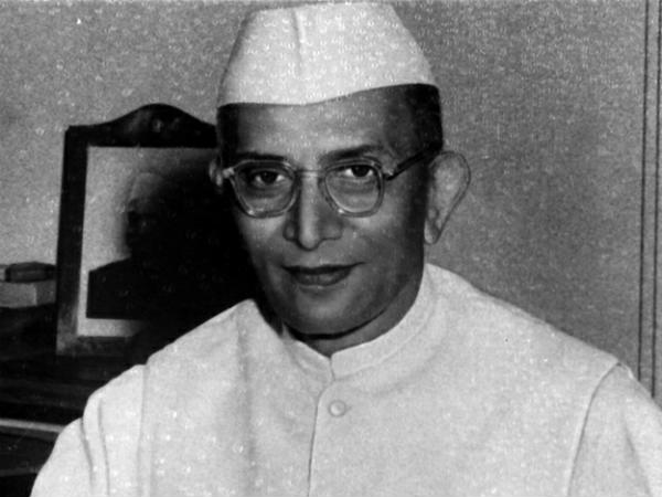 মোরারজী দেশাই