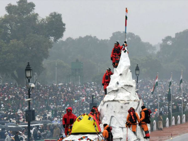 মেয়েদের ট্যাবলো