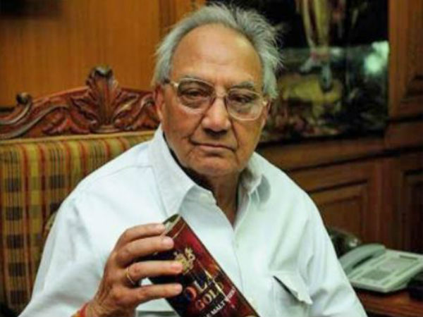 নয়া যুগের 'রাম'-এর শ্রষ্ঠা ইনি, ভক্তদের হৃদয় ভেঙে নিলেন চির বিদায় নয়া যুগের 'রাম'-এর শ্রষ্ঠা ইনি, ভক্তদের হৃদয় ভেঙে নিলেন চির বিদায়