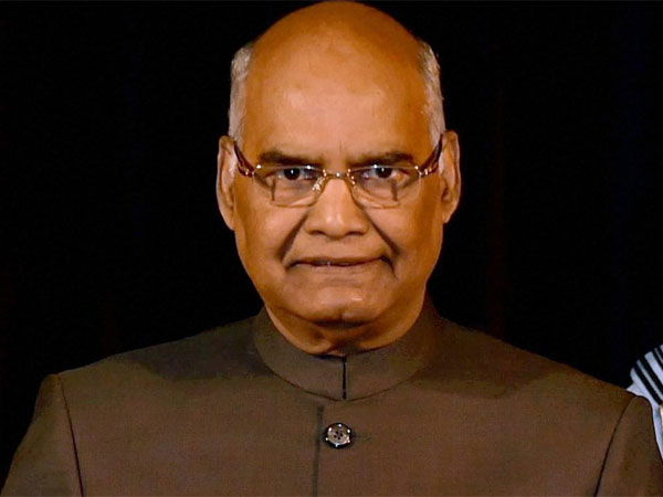 প্রজাতন্ত্র দিবসের প্রাক্কালে পদ্মাবত নিয়ে এমনই বার্তা রাষ্ট্রপতির প্রজাতন্ত্র দিবসের প্রাক্কালে পদ্মাবত নিয়ে এমনই বার্তা রাষ্ট্রপতির