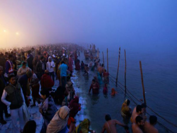 ২০০৪-এর রেকর্ড ভাঙার মুখে শীত, বাংলাদেশে ঘূর্ণাবর্ত সত্ত্বেও নিম্নমুখি পারদ ২০০৪-এর রেকর্ড ভাঙার মুখে শীত, বাংলাদেশে ঘূর্ণাবর্ত সত্ত্বেও নিম্নমুখি পারদ