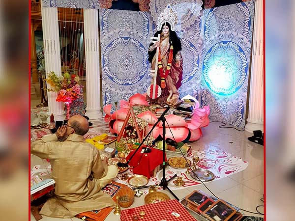 কানাডার পুজো