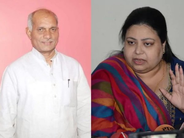 যোগীর রাজ্যে পাকিস্তান জিন্দাবাদ স্লোগানের অভিযোগ যোগীর রাজ্যে পাকিস্তান জিন্দাবাদ স্লোগানের অভিযোগ