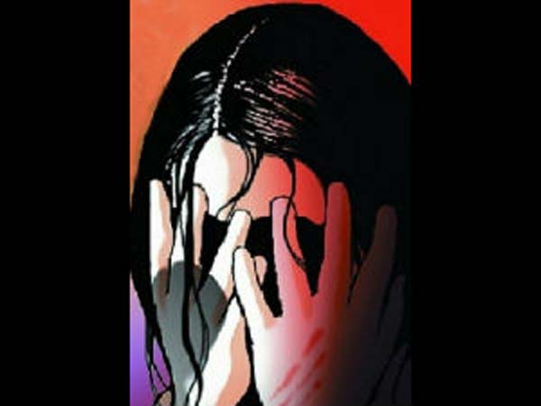 কলকাতার পর এবার জেলাতেও! ফের স্কুলে যৌন নির্যাতনের অভিযোগে উত্তেজনা কলকাতার পর এবার জেলাতেও! ফের স্কুলে যৌন নির্যাতনের অভিযোগে উত্তেজনা