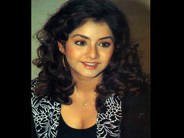 আলোচনার কেন্দ্রে দিব্যা