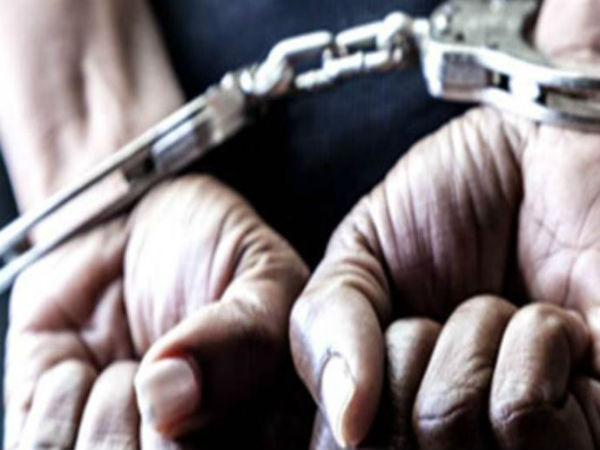 জঙ্গি সন্দেহে মুর্শিদাবাদে ফের ধরপাকড়, উদ্ধার গুলি-বিস্ফোরক জঙ্গি সন্দেহে মুর্শিদাবাদে ফের ধরপাকড়, উদ্ধার গুলি-বিস্ফোরক