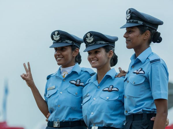 অবসর সময়ে কী করেন তিনি?