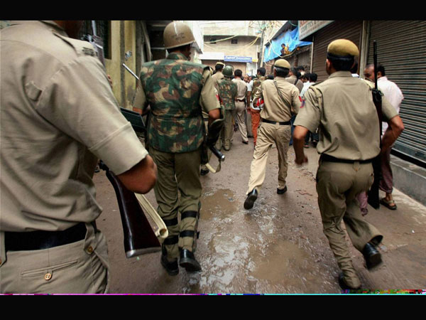 ২০০৮ সালে বাটলা হাউসে ঠিক কী হয়েছিল! নায় বিতর্কে কি কংগ্রেস ২০০৮ সালে বাটলা হাউসে ঠিক কী হয়েছিল! নায় বিতর্কে কি কংগ্রেস