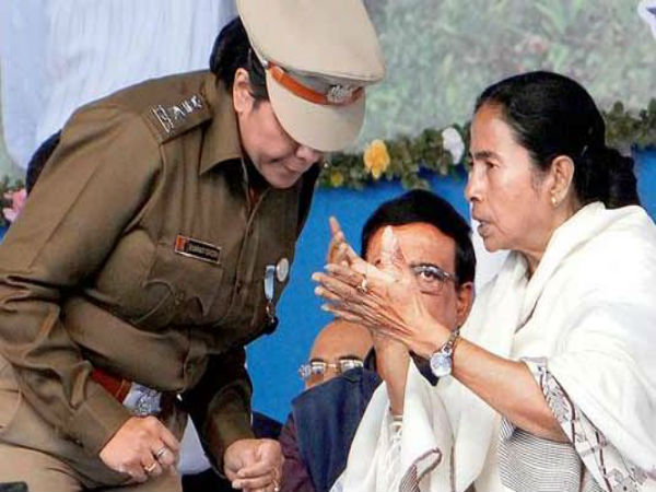 দরজা খোলা বিজেপির, তৃণমূলের হাটে হাঁড়ি ভাঙতে ভারতীই তুরুপের তাস দরজা খোলা বিজেপির, তৃণমূলের হাটে হাঁড়ি ভাঙতে ভারতীই তুরুপের তাস
