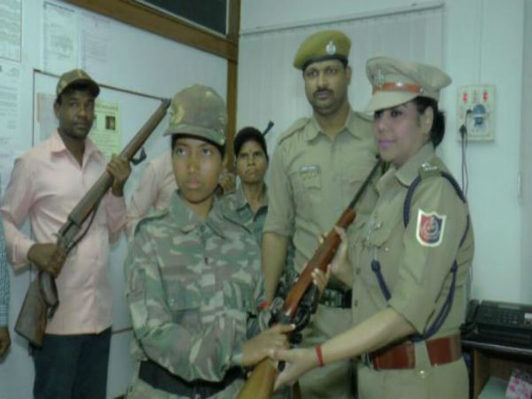 ভারতী গ্রেফতারের প্রস্তুতি সাড়া রাজ্যের, জেরার স্থান থেকে জেল সবকিছুই পাকা ভারতী গ্রেফতারের প্রস্তুতি সাড়া রাজ্যের, জেরার স্থান থেকে জেল সবকিছুই পাকা