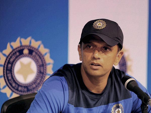 টেস্টে সফল, ওডিআইতে স্লথ ব্যাটিং দ্রাবিড়কে নিয়ে প্রশ্ন তুলে দেয়