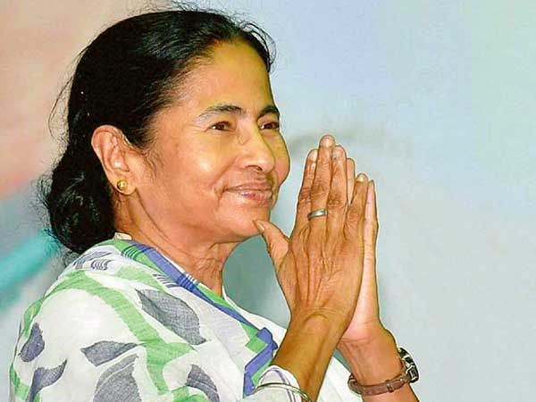 মার্চ মাসে রাজ্যে বড় ভোট, হাসতে হাসতে জয়ের পথে মমতা মার্চ মাসে রাজ্যে বড় ভোট, হাসতে হাসতে জয়ের পথে মমতা