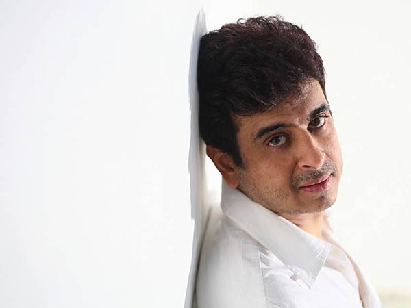 পলাশ সেন ও বিতর্ক