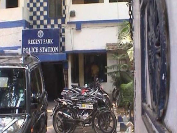 কুঁদঘাট থেকে রহস্যজনক ভাবে নিখোঁজ ৫ কিশোর-কিশোরী কুঁদঘাট থেকে রহস্যজনক ভাবে নিখোঁজ ৫ কিশোর-কিশোরী