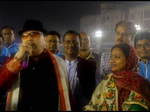 কলকাতার থেকেও উচ্চাসনে সোনারপুর! স্পোর্টস কার্নিভালে ফিরদৌসীদের ভূয়সী প্রশংসায় মদন কলকাতার থেকেও উচ্চাসনে সোনারপুর! স্পোর্টস কার্নিভালে ফিরদৌসীদের ভূয়সী প্রশংসায় মদন