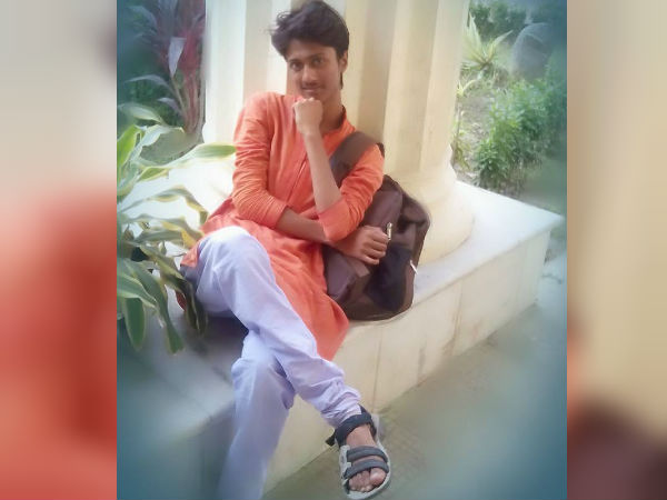 কারমেল স্কুলে ছাত্রীকে যৌন নির্যাতন, অভিযুক্ত শিক্ষককে গণধোলাই, দেখুন ভিডিও কারমেল স্কুলে ছাত্রীকে যৌন নির্যাতন, অভিযুক্ত শিক্ষককে গণধোলাই, দেখুন ভিডিও