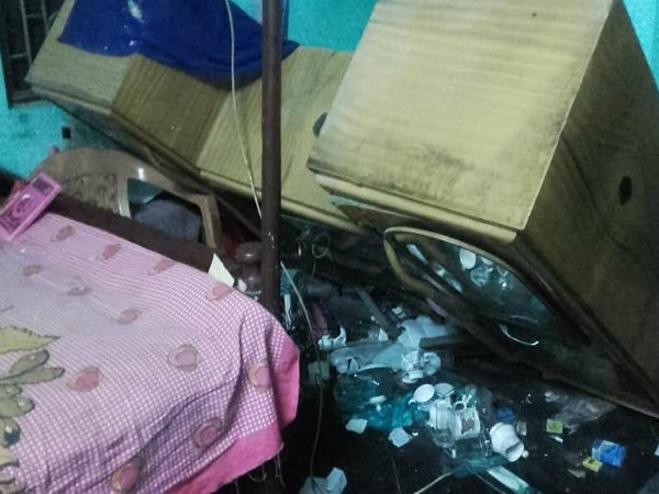 চারিদিকে ধ্বংসের ছবি