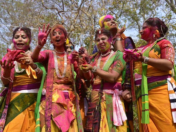 বিচিত্র সাজ-সজ্জার আবিষ্কার