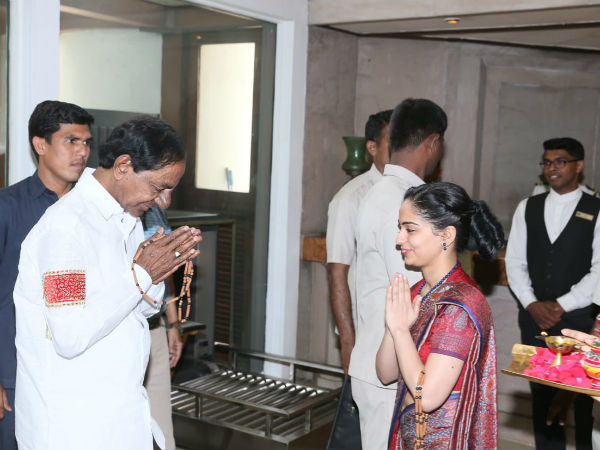 বিজেপির বিকল্প কংগ্রেস নয়! ২০১৯-এর লক্ষ্যে মমতা-রাওয়ের সওয়ালে নয়া সমীকরণ বিজেপির বিকল্প কংগ্রেস নয়! ২০১৯-এর লক্ষ্যে মমতা-রাওয়ের সওয়ালে নয়া সমীকরণ
