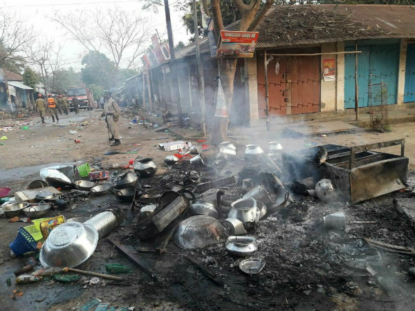 বাড়ি পুড়ে ছাই