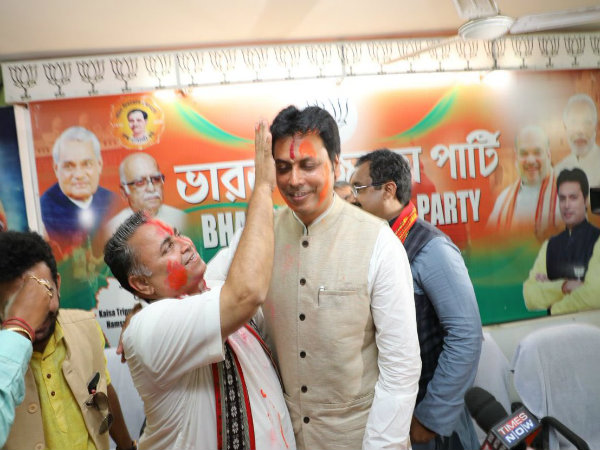 আজ ত্রিপুরায় বিজেপির শপথগ্রহণ আজ ত্রিপুরায় বিজেপির শপথগ্রহণ