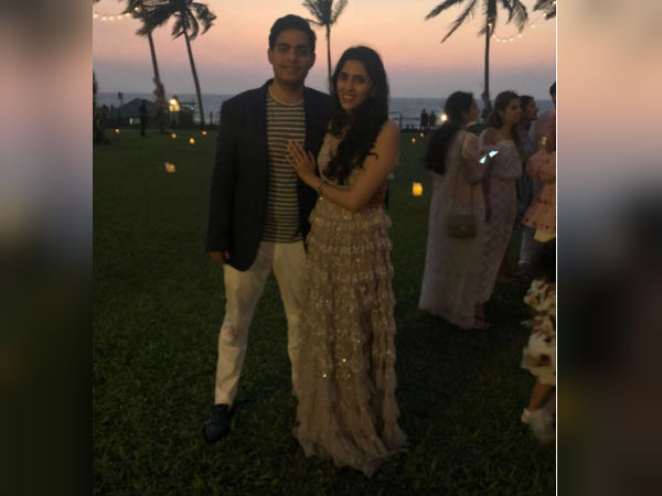 আকাশ ও শ্লোকা সম্পর্কে কয়েকটি তথ্য