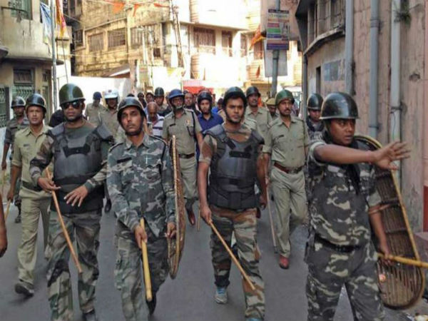 থমথমে আসানসোল-রানিগঞ্জ, রাজ্যের বাহিনীর নেতৃত্বে জাভেদ-সিদ্ধিনাথ থমথমে আসানসোল-রানিগঞ্জ, রাজ্যের বাহিনীর নেতৃত্বে জাভেদ-সিদ্ধিনাথ